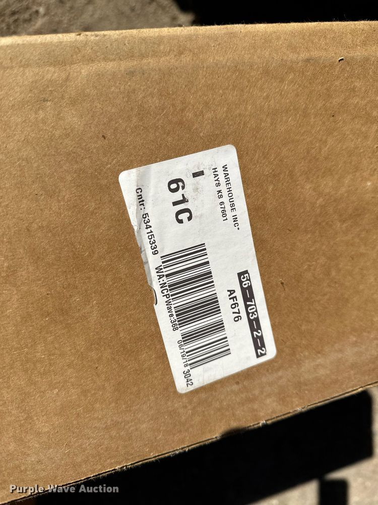 image for item IU9070 Versatile 875  4WD tractor