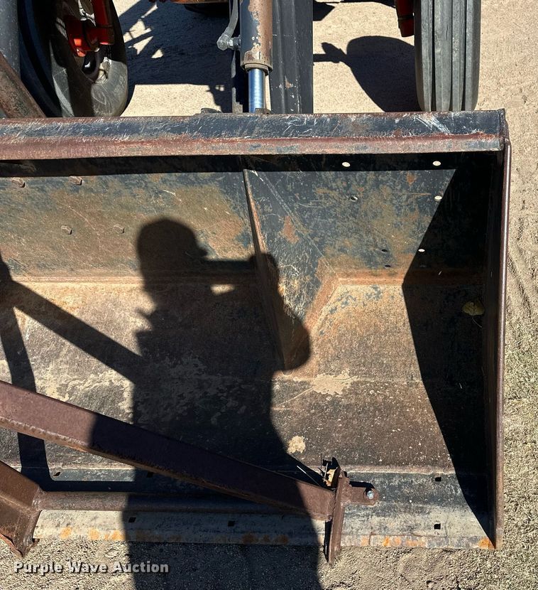 image for item IU9071 Case 932  tractor