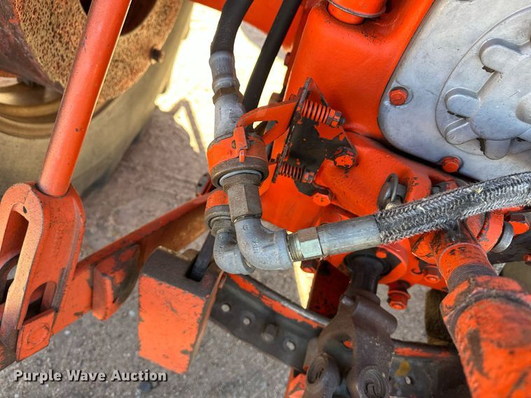 image for item IU9071 Case 932  tractor