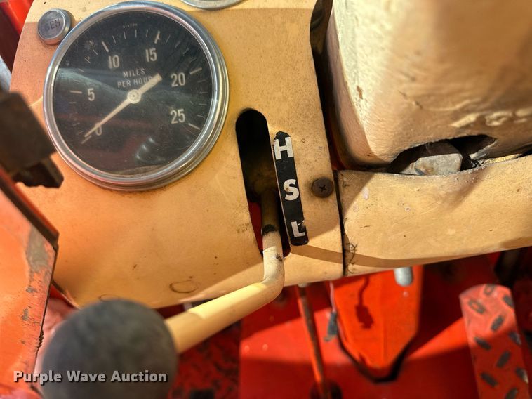 image for item IU9071 Case 932  tractor