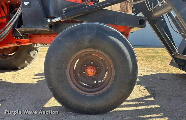 image for item IU9071 Case 932  tractor