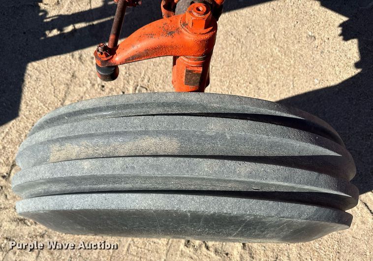 image for item IU9071 Case 932  tractor