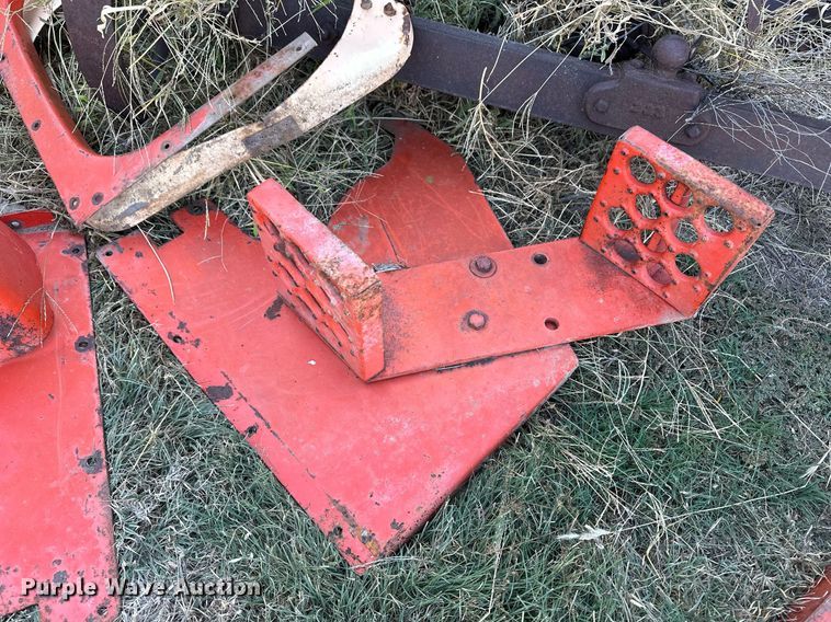 image for item IU9071 Case 932  tractor