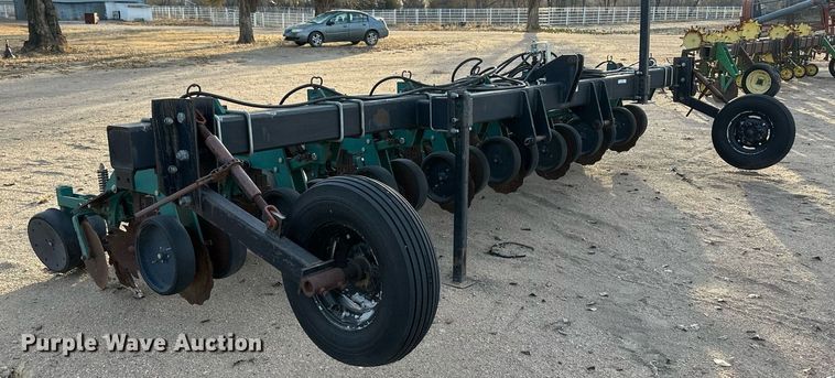 image for item IU9149 Strip-till