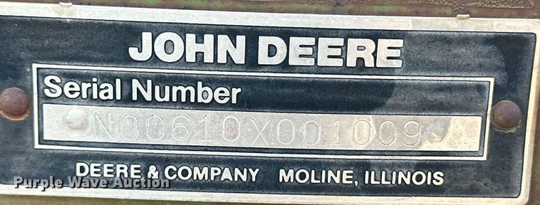 image for item IU9150 John Deere 610  chisel