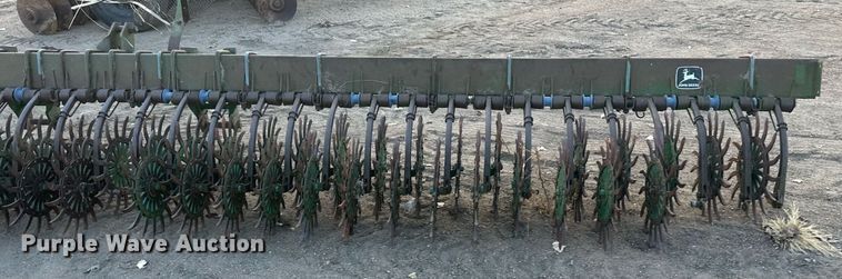 image for item IU9153 John Deere 400  rotary hoe