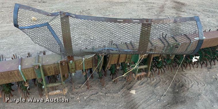 image for item IU9153 John Deere 400  rotary hoe