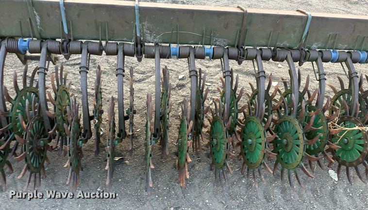 image for item IU9153 John Deere 400  rotary hoe