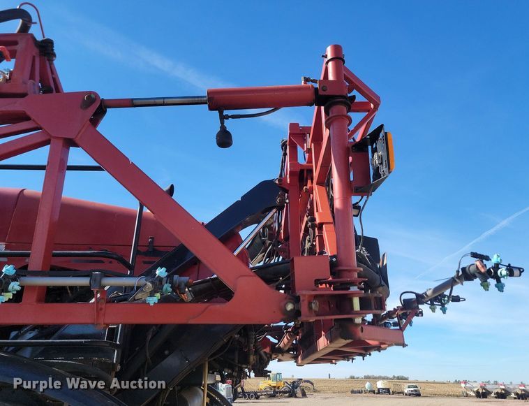 image for item JG9644 2010 Case IH Patriot 3330  sprayer