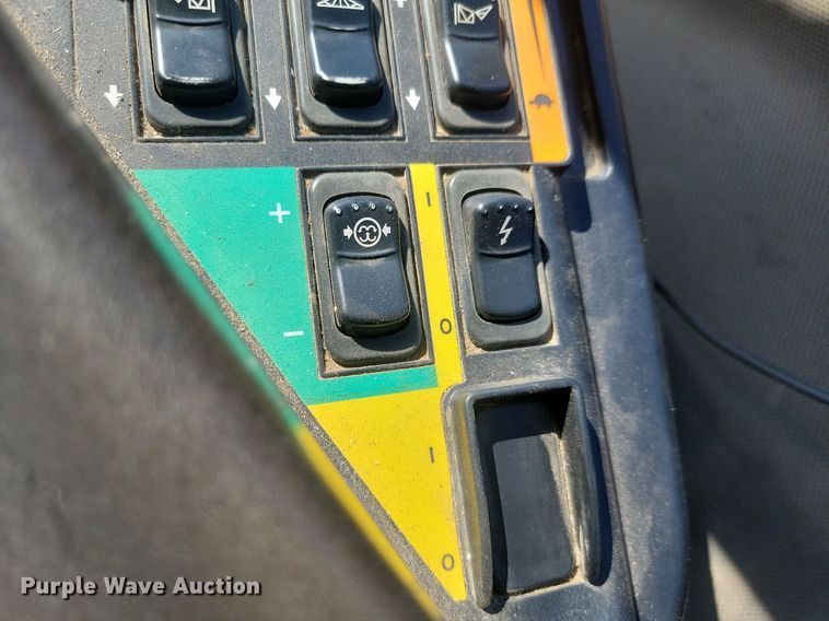 image for item JG9644 2010 Case IH Patriot 3330  sprayer