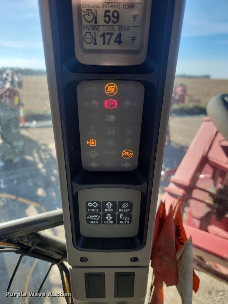 image for item JG9644 2010 Case IH Patriot 3330  sprayer