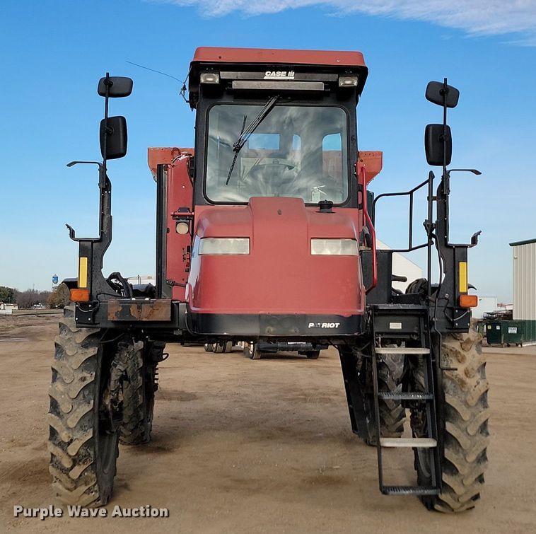 image for item JG9645 2004 Case Patriot SPX3200  applicator