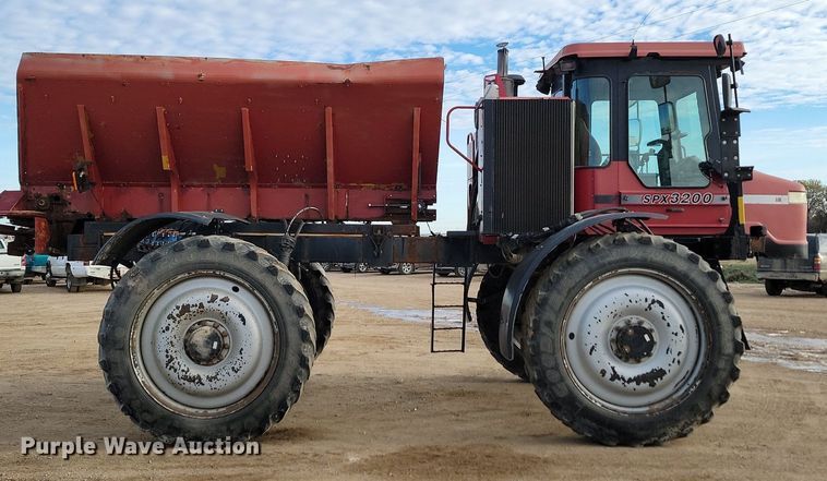 image for item JG9645 2004 Case Patriot SPX3200  applicator