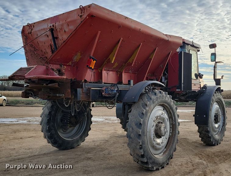 image for item JG9645 2004 Case Patriot SPX3200  applicator