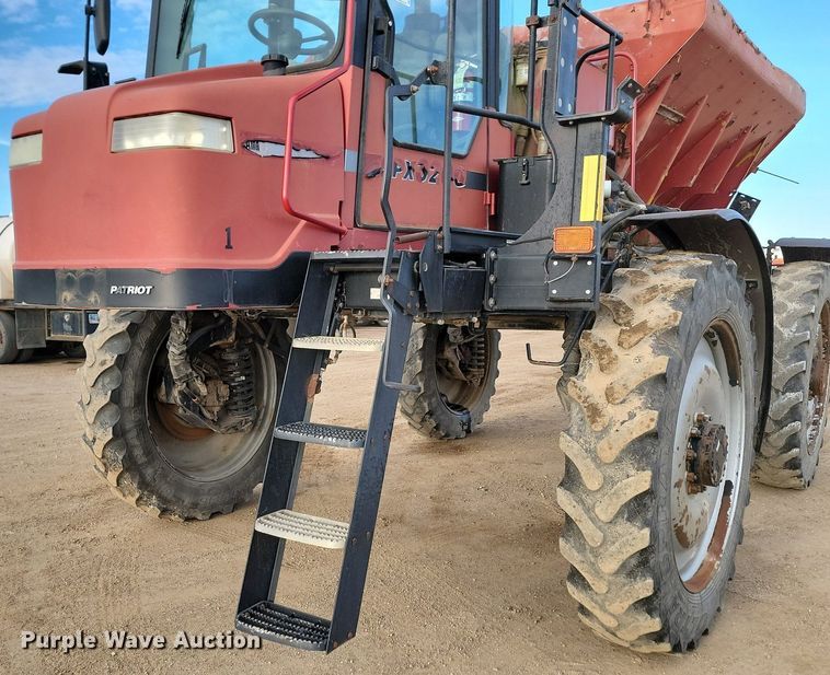 image for item JG9645 2004 Case Patriot SPX3200  applicator