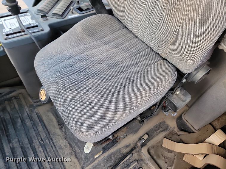 image for item JG9645 2004 Case Patriot SPX3200  applicator