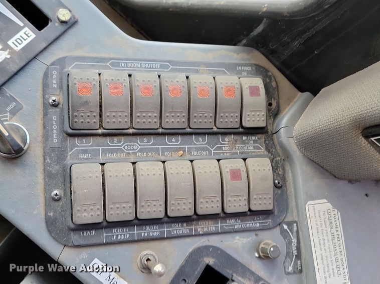 image for item JG9645 2004 Case Patriot SPX3200  applicator