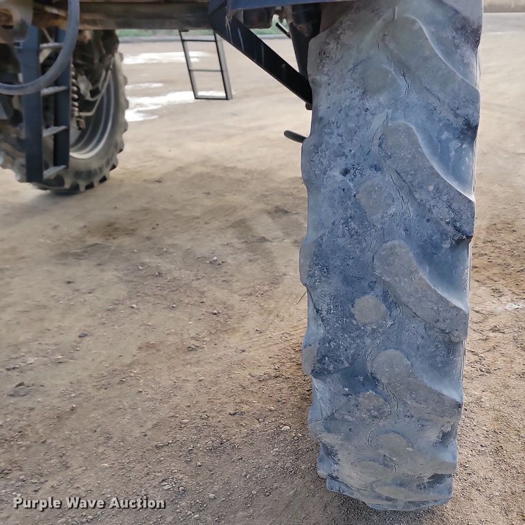 image for item JG9645 2004 Case Patriot SPX3200  applicator