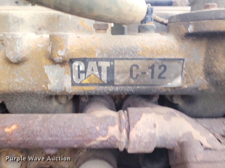 image for item JG9646 2000 Peterbuilt 377  truck cab and chassis