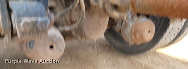 image for item JG9647 1998 Peterbuilt 377  truck cab and chassis