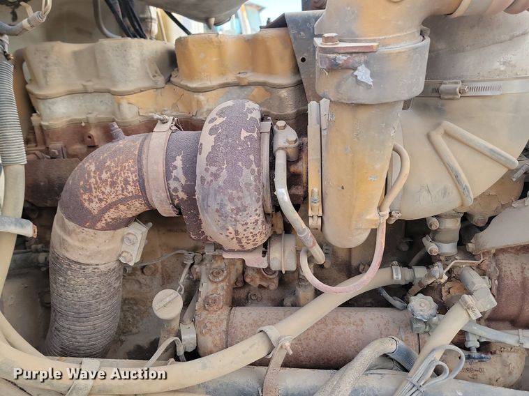 image for item JG9647 1998 Peterbuilt 377  truck cab and chassis