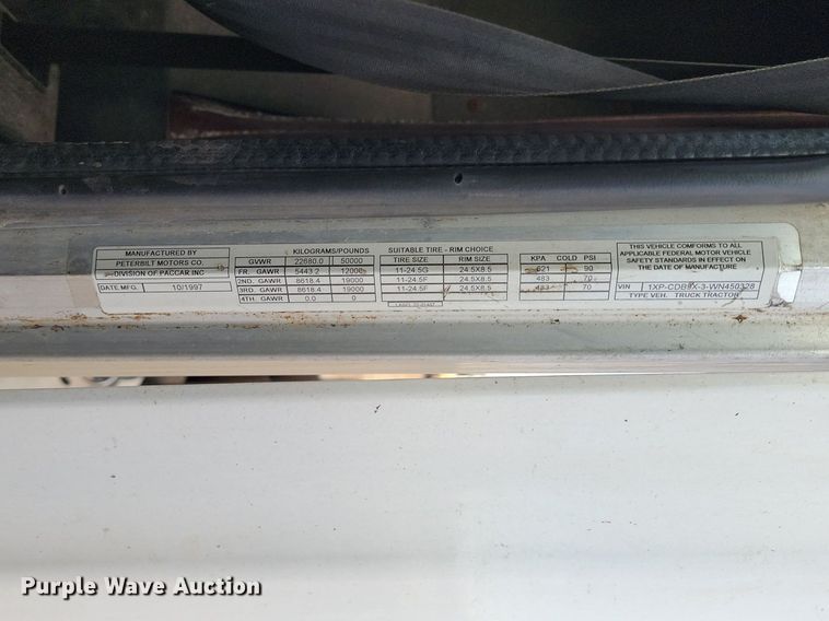 image for item JG9647 1998 Peterbuilt 377  truck cab and chassis