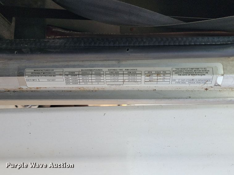 image for item JG9647 1998 Peterbuilt 377  truck cab and chassis