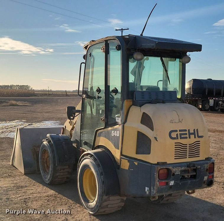 image for item JG9648 2011 Gehl AL540  wheel loader