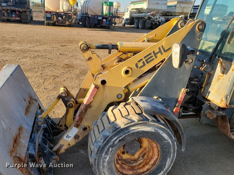 image for item JG9648 2011 Gehl AL540  wheel loader