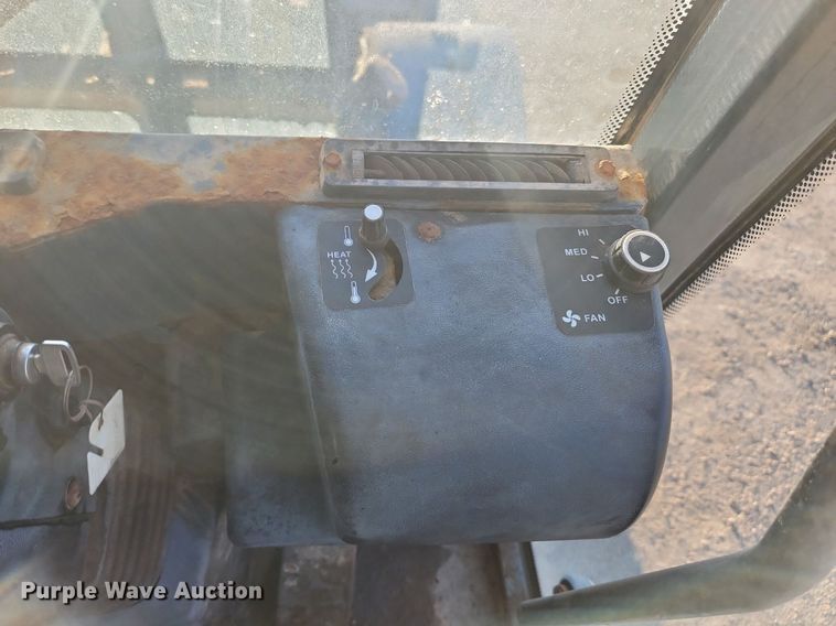 image for item JG9648 2011 Gehl AL540  wheel loader