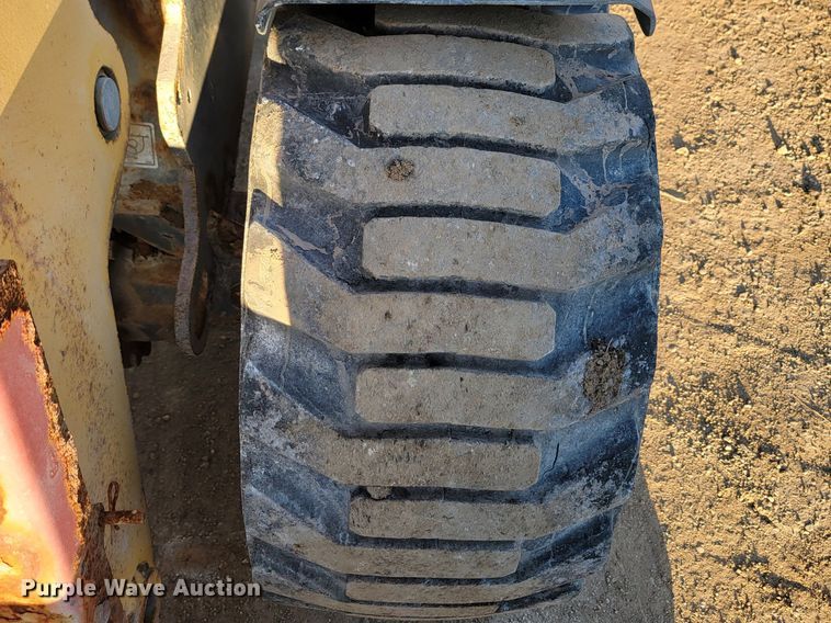 image for item JG9648 2011 Gehl AL540  wheel loader