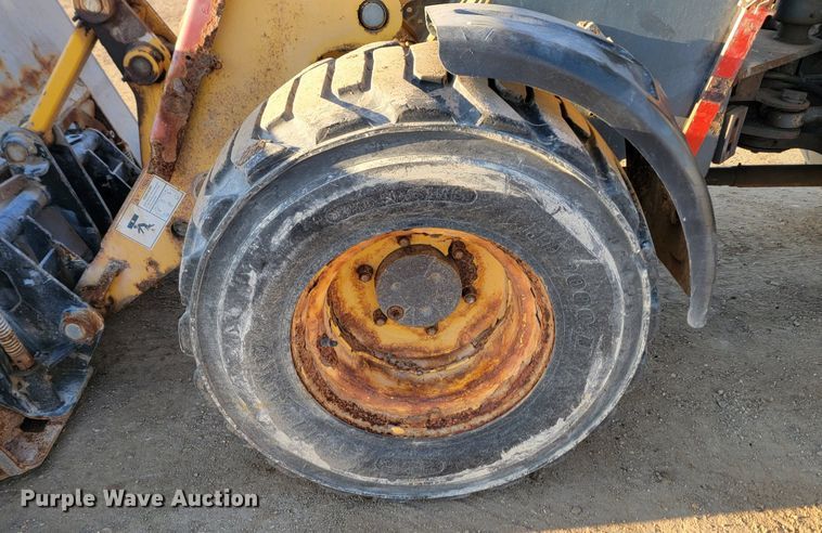 image for item JG9648 2011 Gehl AL540  wheel loader