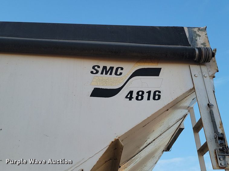 image for item JG9649 1994 Freightliner  fertilizer delivery truck