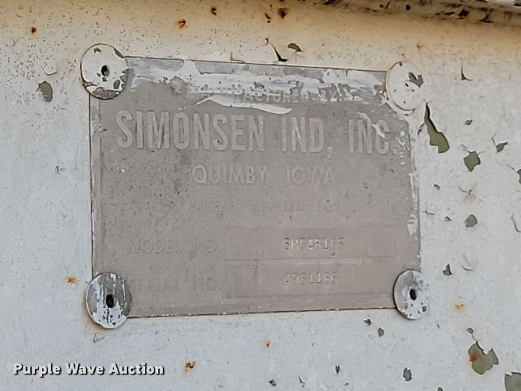 image for item JG9649 1994 Freightliner  fertilizer delivery truck