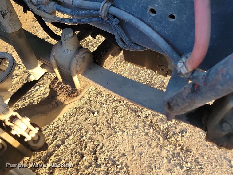 image for item JG9649 1994 Freightliner  fertilizer delivery truck