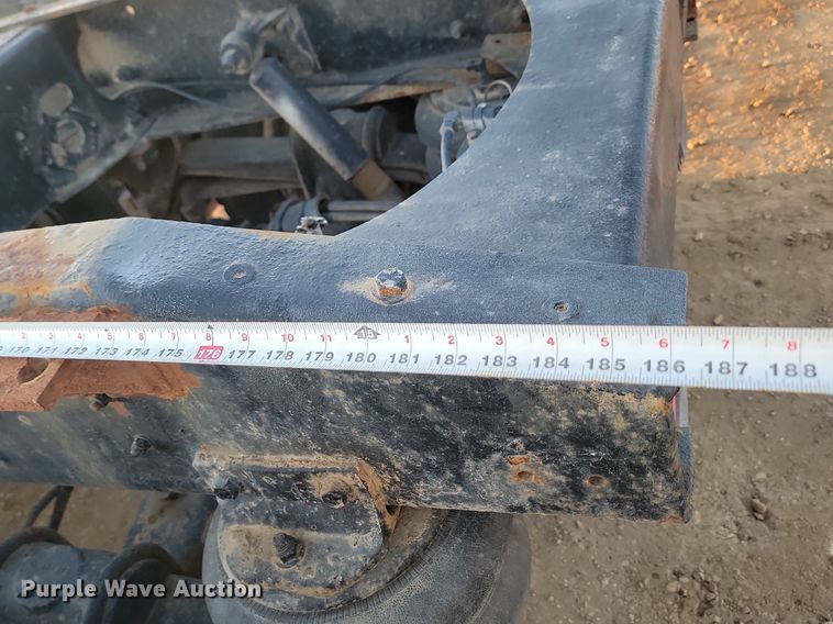 image for item JG9650 1988 Freightliner MB80  truck cab and chassis