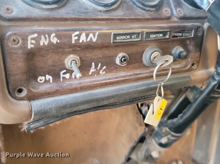 image for item JG9650 1988 Freightliner MB80  truck cab and chassis