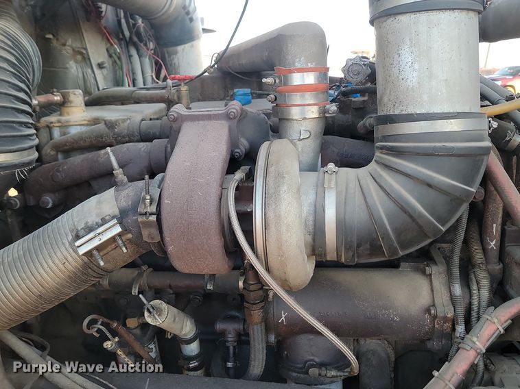 image for item JG9650 1988 Freightliner MB80  truck cab and chassis