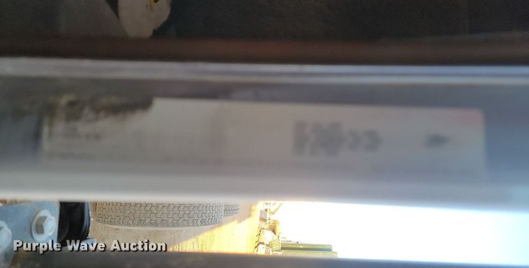 image for item JG9650 1988 Freightliner MB80  truck cab and chassis