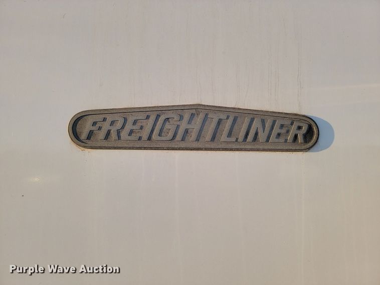 image for item JG9650 1988 Freightliner MB80  truck cab and chassis