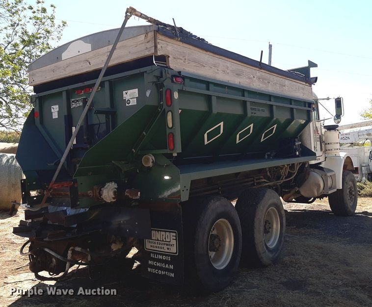 image for item KD9091 1996 Peterbilt 357  applicator truck