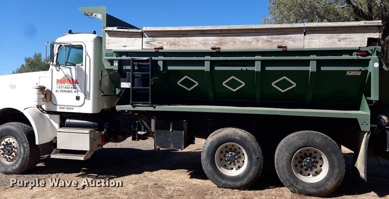 image for item KD9091 1996 Peterbilt 357  applicator truck