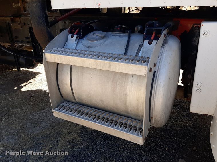 image for item KD9091 1996 Peterbilt 357  applicator truck