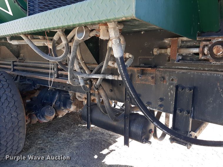 image for item KD9091 1996 Peterbilt 357  applicator truck