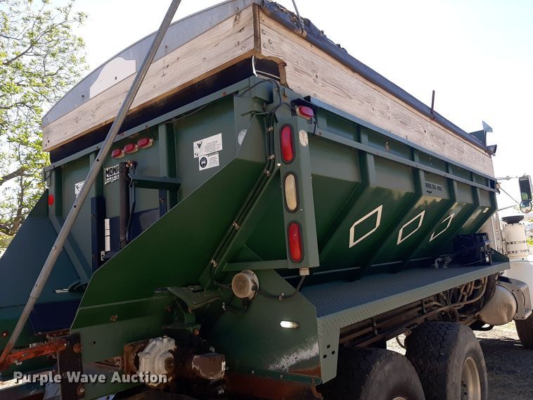 image for item KD9091 1996 Peterbilt 357  applicator truck