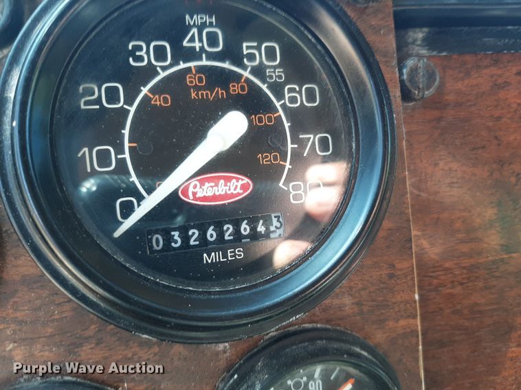 image for item KD9091 1996 Peterbilt 357  applicator truck