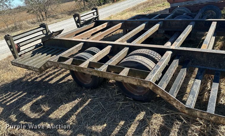 image for item KT9177 1975 Jantz LP12  combine trailer