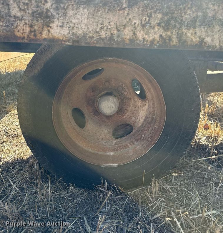 image for item KT9177 1975 Jantz LP12  combine trailer