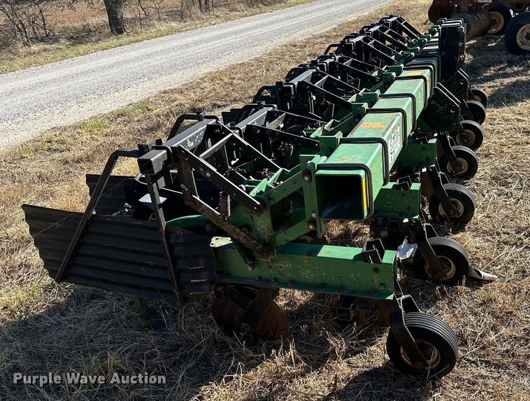 image for item KT9180 Sukup row crop cultivator