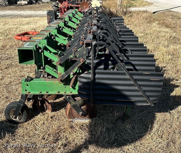 image for item KT9180 Sukup row crop cultivator